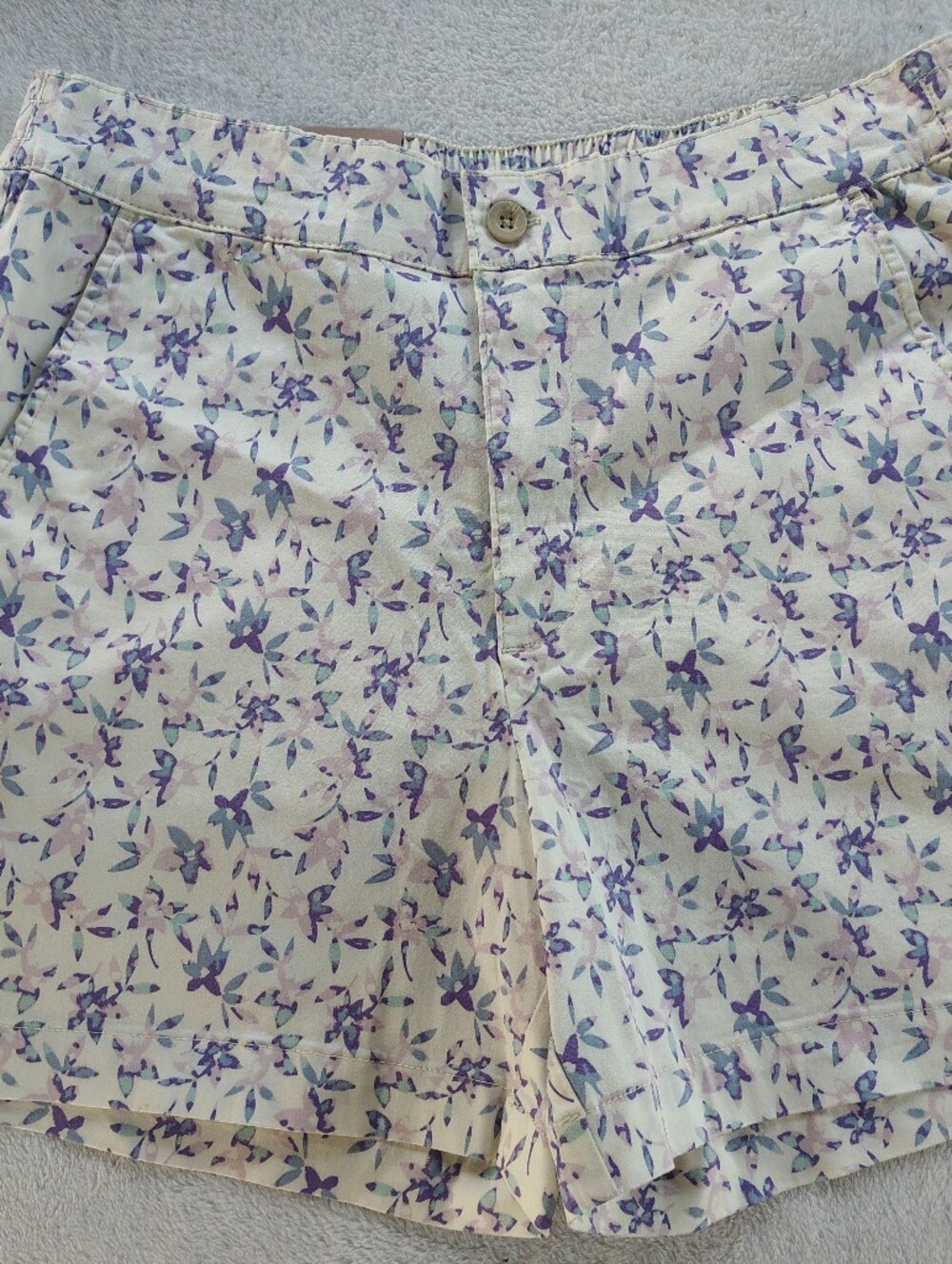 Jachs Cream Shorts with Purple Floral Pattern